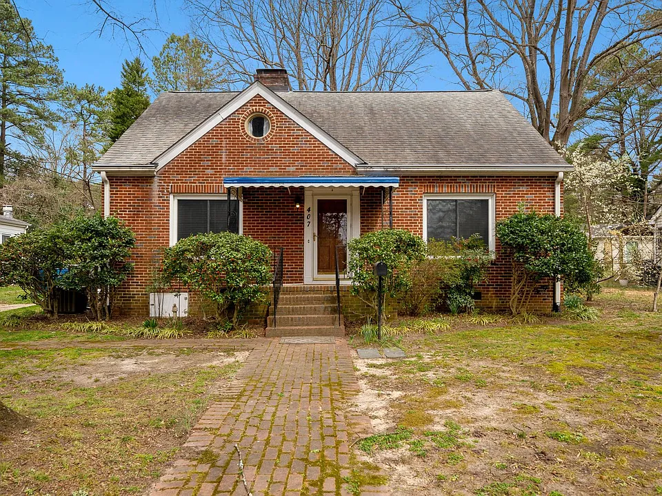 407 E Lavender Ave