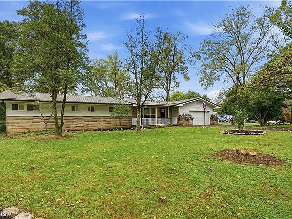 2nd image of 3855 Mill Dr