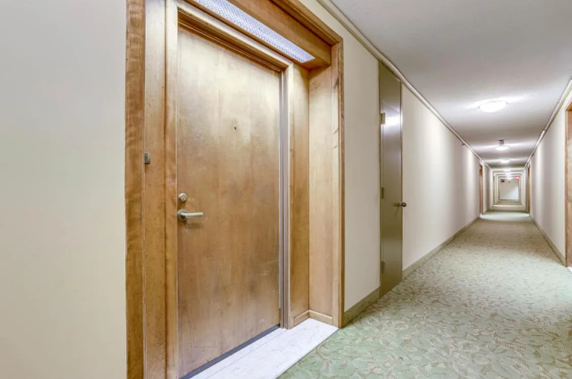 1 bed, 914 sqft, $2,250 — Photo 2