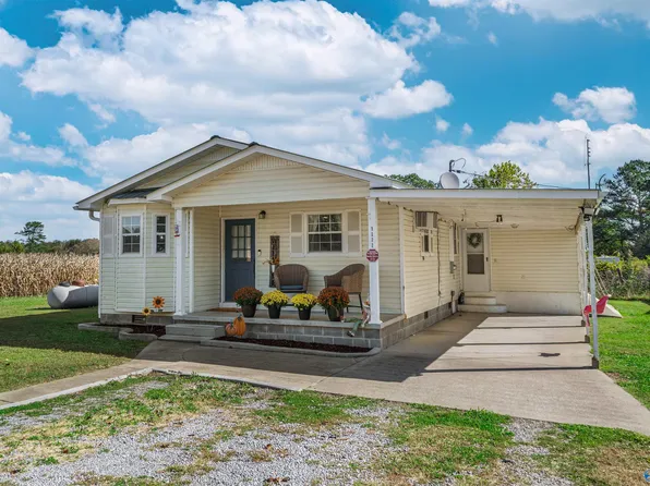 1622 County Road 564, Henagar, AL 35978