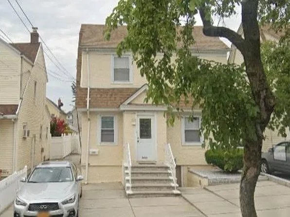 88-20 205 Avenue, Hollis, NY 11423