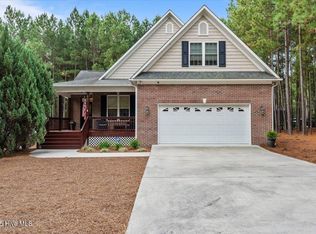 533 Moss Pink Dr, Vass, NC 28394