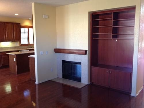 4th image of 13756 Hanford Ct