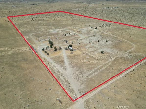 17420 Meridian Rd, Lucerne Valley, CA 92356