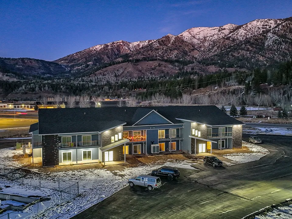 The Flats at Alpine Junction
