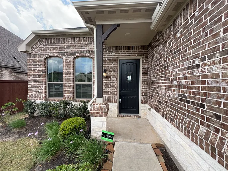 9510 Turnstone Dr — Photo 2