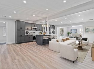 20 Ridgefield Dr, Framingham, MA 01701