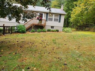 10 Glen Dr, Sussex, NJ 07461