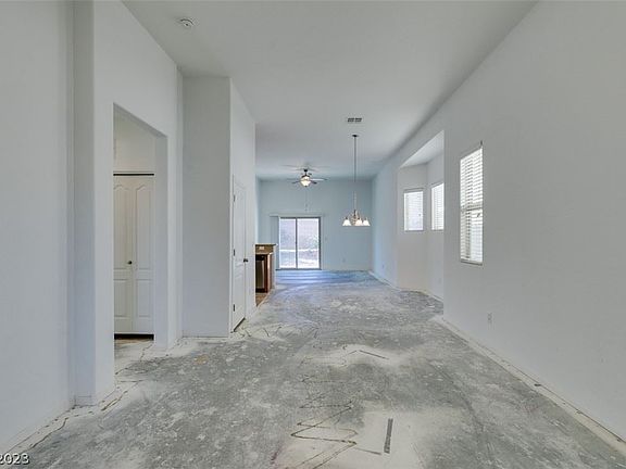 3rd image of 691 Bridgeford Ct