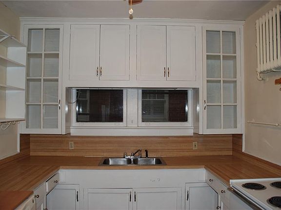 4th image of 731 Shirley Ave APT 1