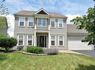 39W326 W Burnham Ln, Geneva, IL 60134