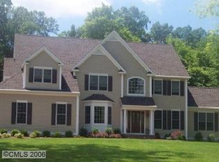 30 Fieldstone Ests, New Milford, CT 06776