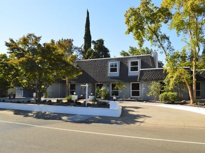 2612 American River Dr, Sacramento, CA, 95864