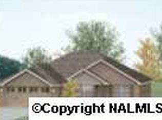 9 Sonoma Dr, Fayetteville, TN 37334