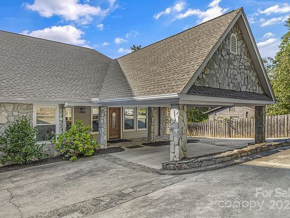 3rd image of 10 Scout Rd
