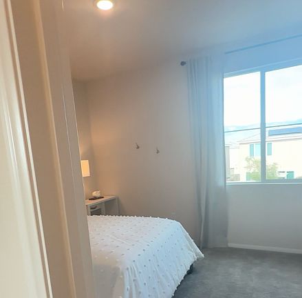 4th image of 27252 Ukuele Cir