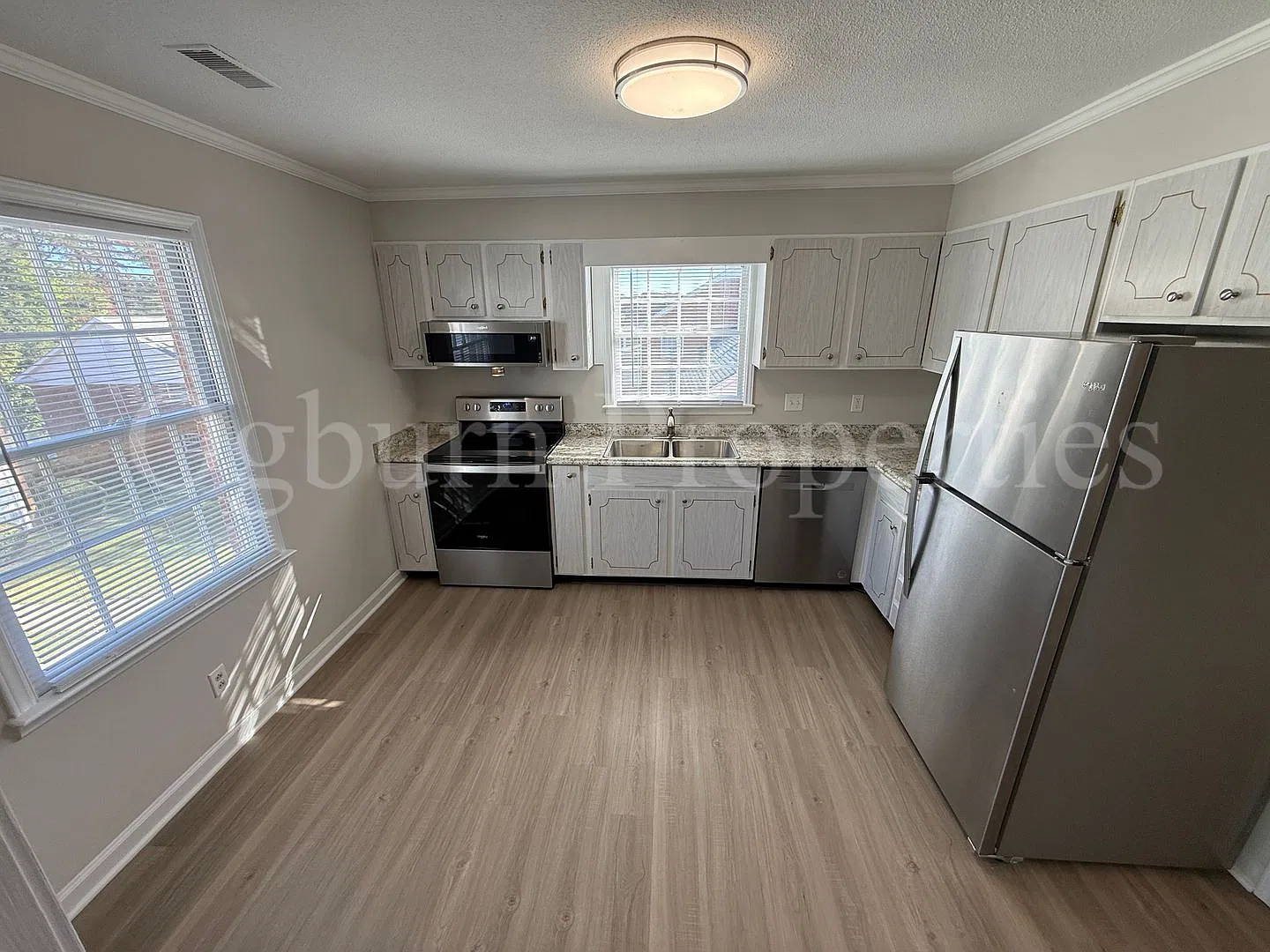 843001- Westgate Apartments — Photo 4