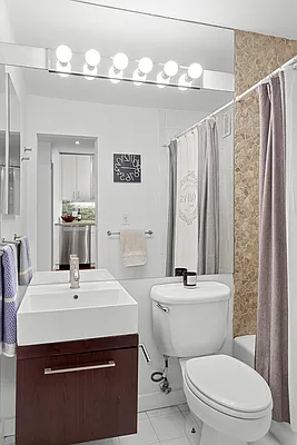 Rented by Corcoran | media 14