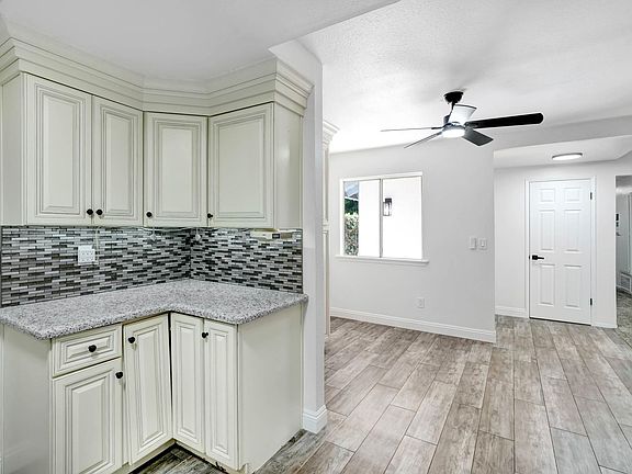 5th image of 8670 Mignonette St