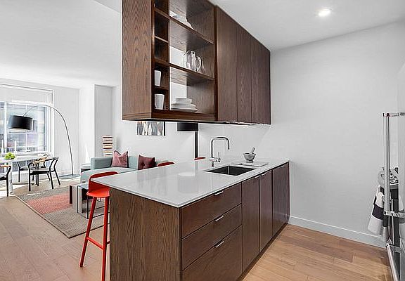 3rd image of 225 E 39th St APT 29E