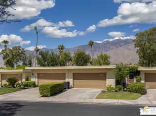 1047 W Oakcrest Dr, Palm Springs, CA 92264