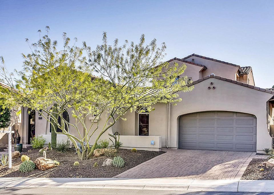 1st image of 28669 N 68th Dr