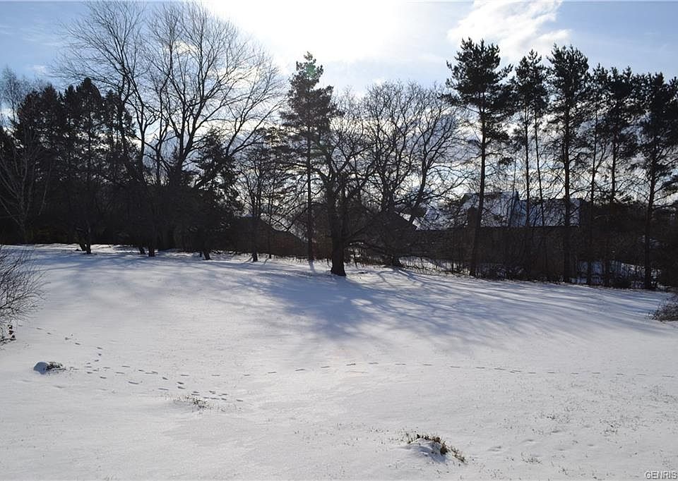 2nd image of 2179 W Jefferson Rd