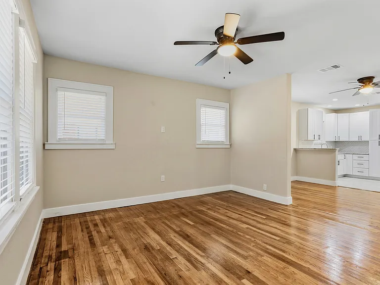 2319 Dell St — Photo 8