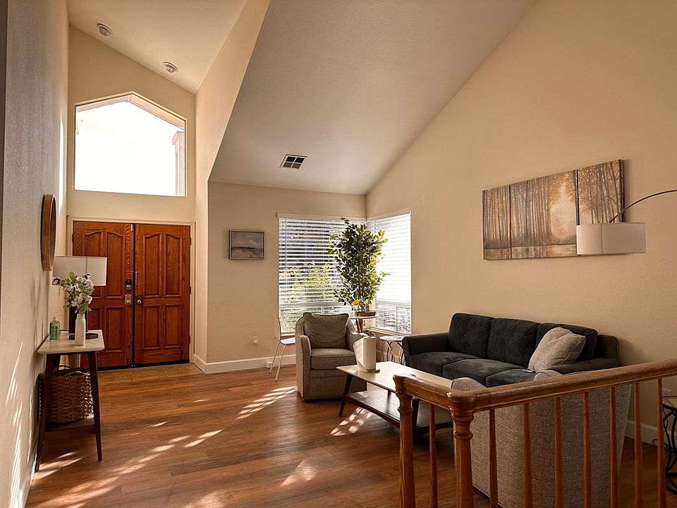 1st image of 6131 Via De Los Cerros
