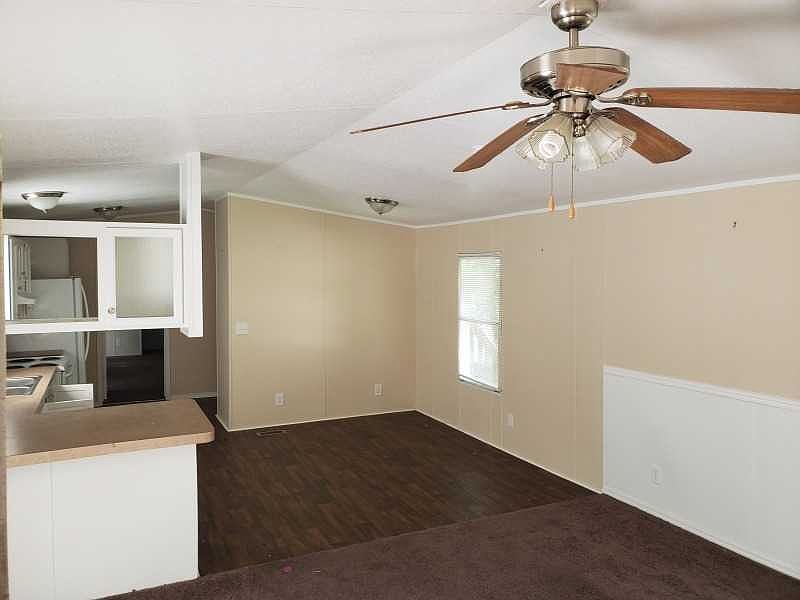 1st image of 204 Bayonet Dr