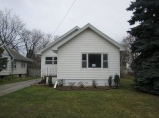 1077 Ireland Ave, Muskegon, MI 49441