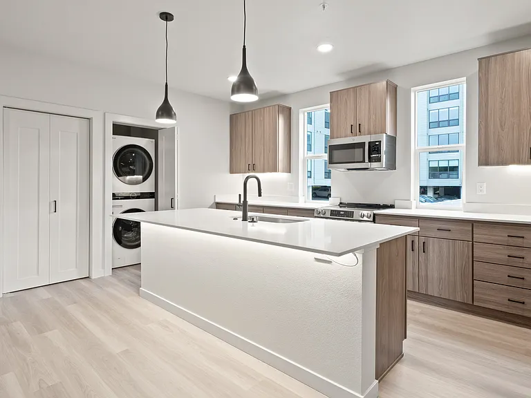 7044 SW Gonzaga St #301 — Photo 3
