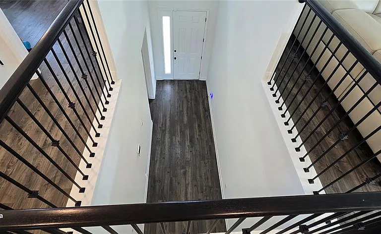 18410 Blue Heron Cir — Photo 37