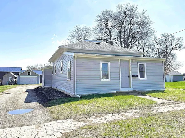 1004 Jefferson St, Emmetsburg, IA 50536
