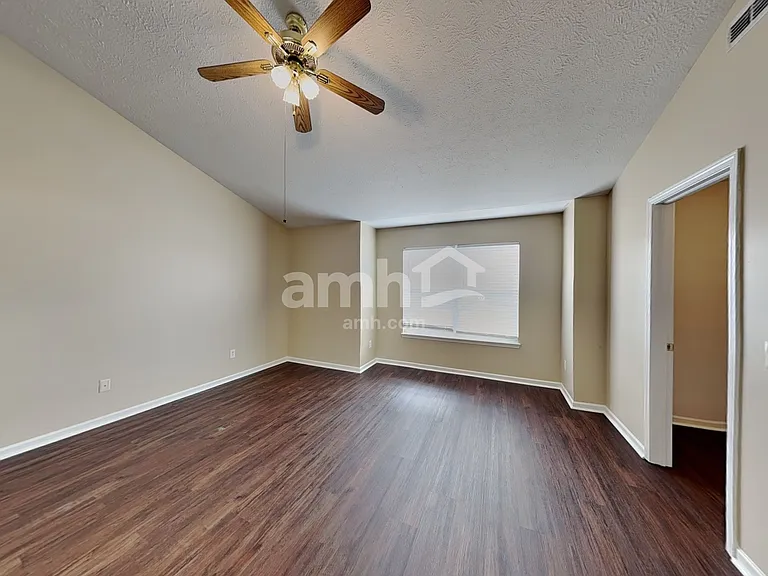 6702 Meadow View Ct — Photo 13