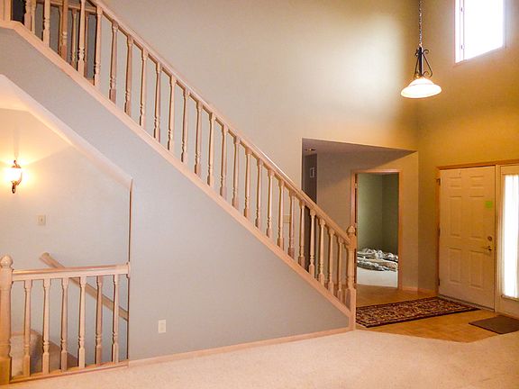 2nd image of 1014 7th Ave NW