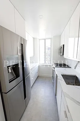 Rented by Peter Ashe | media 18