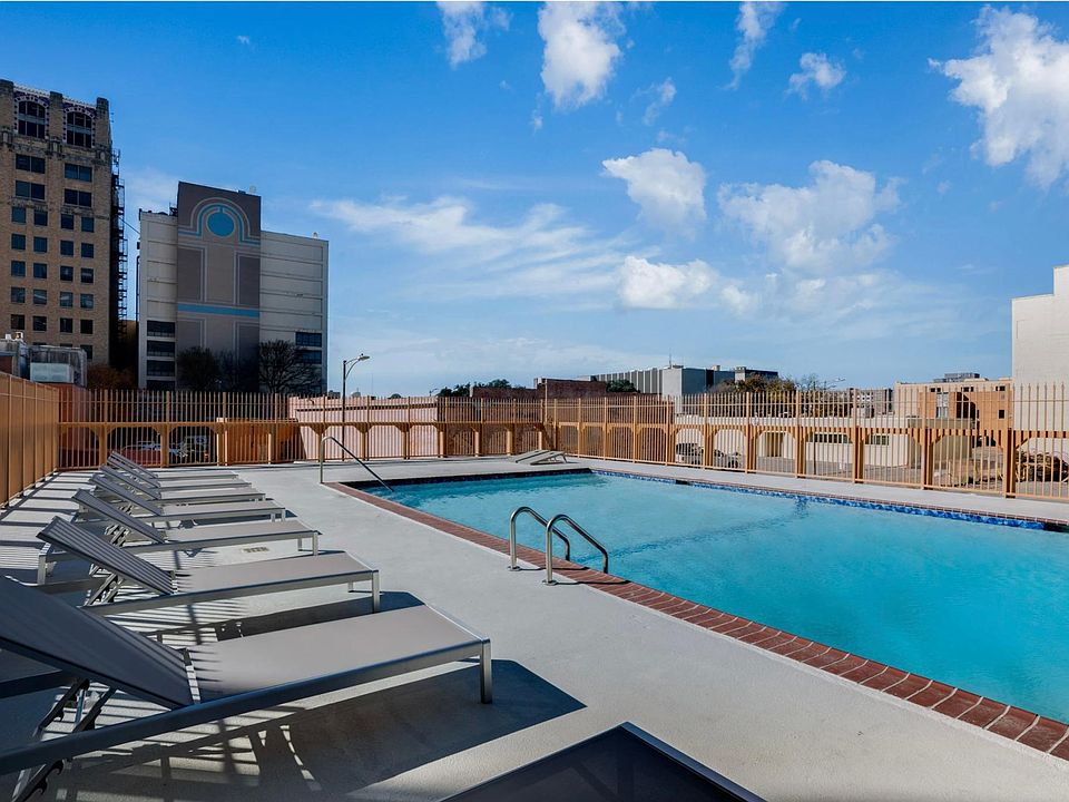 1st image of 726 Scott Ave #810