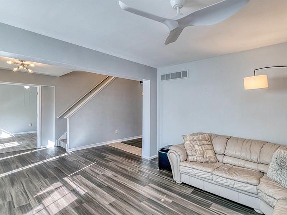 4th image of 312 Joann Dr