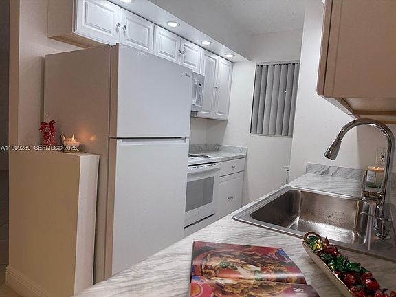 4th image of 523 Trace Cir APT 105