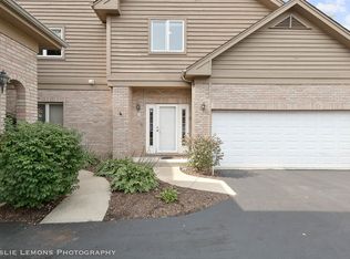 1905 Plainfield Rd APT B, Darien, IL 60561