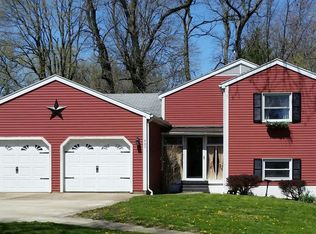 405 E Crawford St, Paris, IL 61944