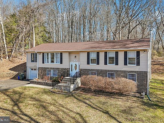 2nd image of 78 Rising Sun Tavern Rd