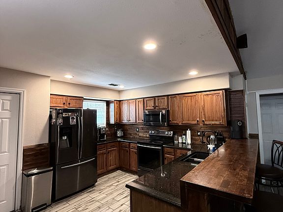 4th image of 2768 Laurelwood Ln