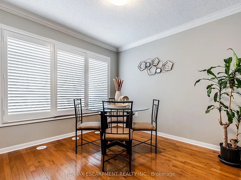 280 Wetenhall Lndg — Photo 13