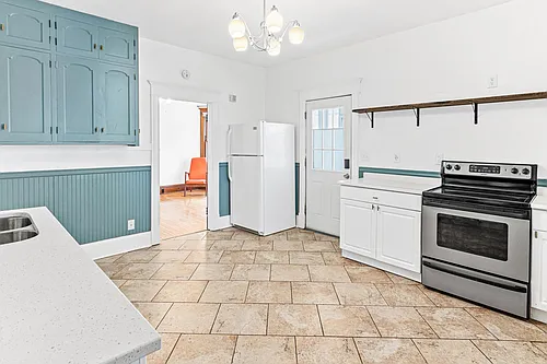 47 Lowry Ave NE #1 Photo 1