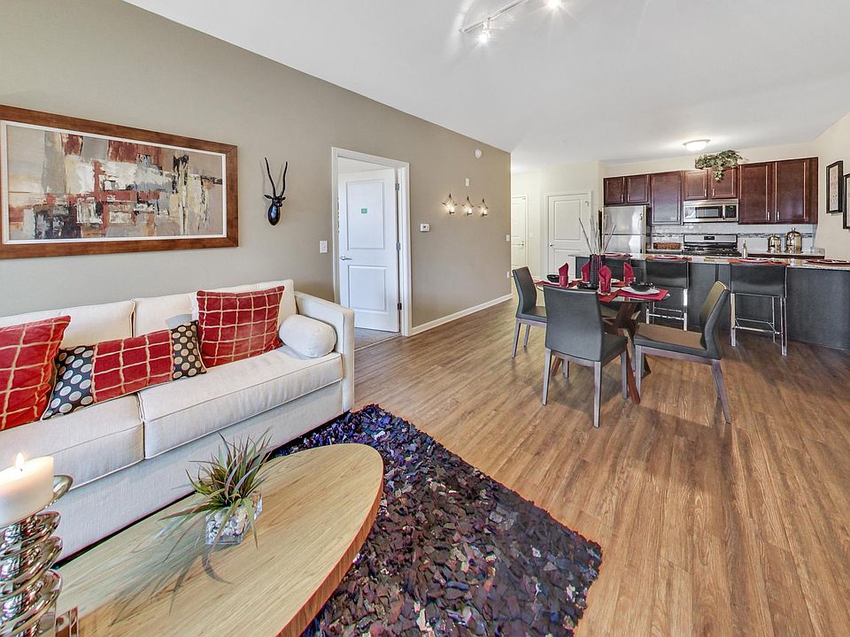 Wheaton 121 Luxury Apartment Rentals Wheaton, IL Zillow