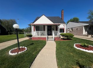 8869 Hartwell St, Detroit, MI 48228