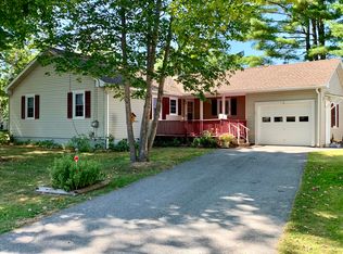 5 Harry St, Winslow, ME 04901
