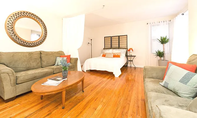 Sold by REMAX Elite | media 12